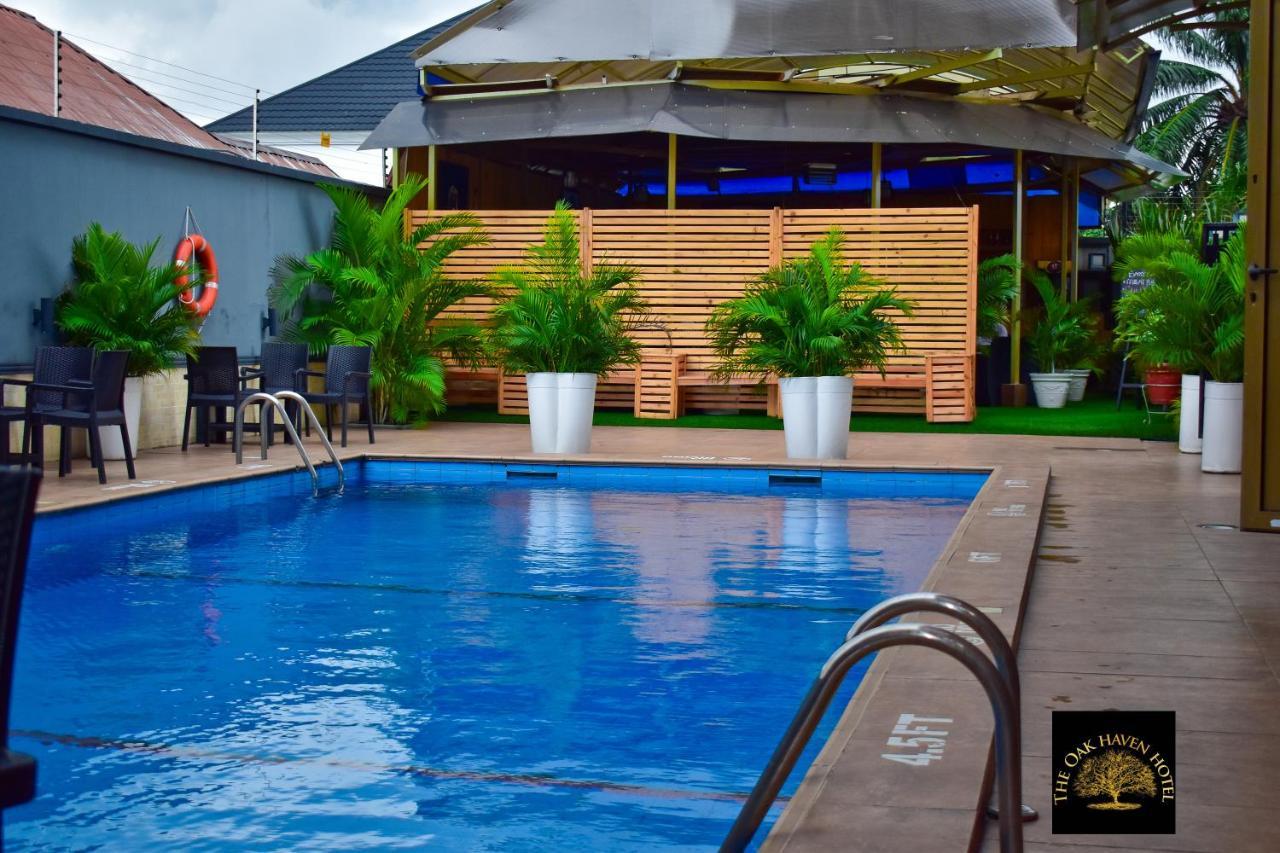 Oak Haven Hotel & Suites Port Harcourt Bagian luar foto