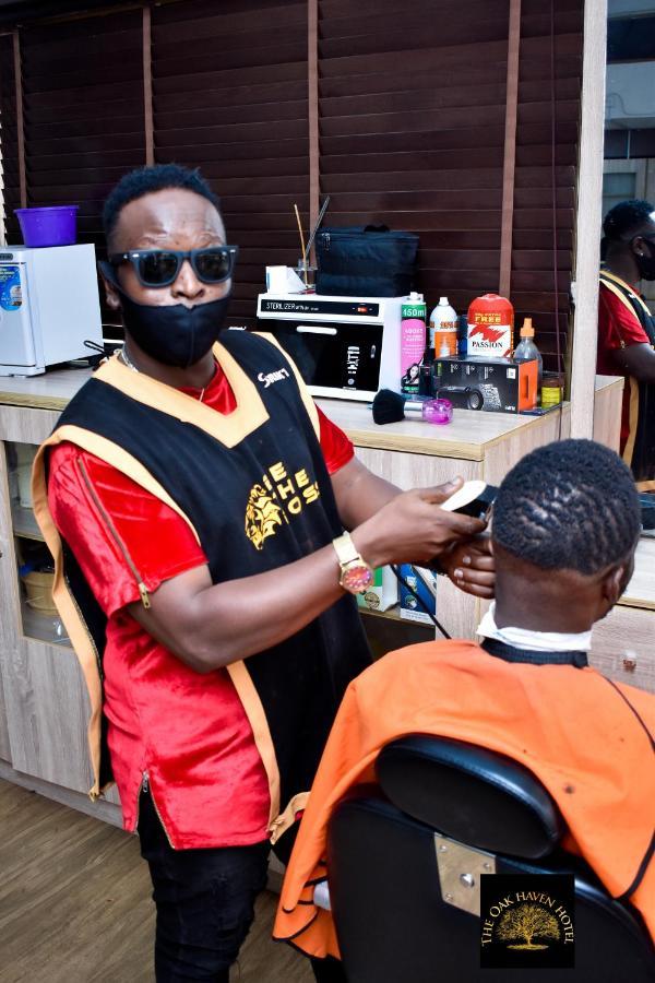 Oak Haven Hotel & Suites Port Harcourt Bagian luar foto