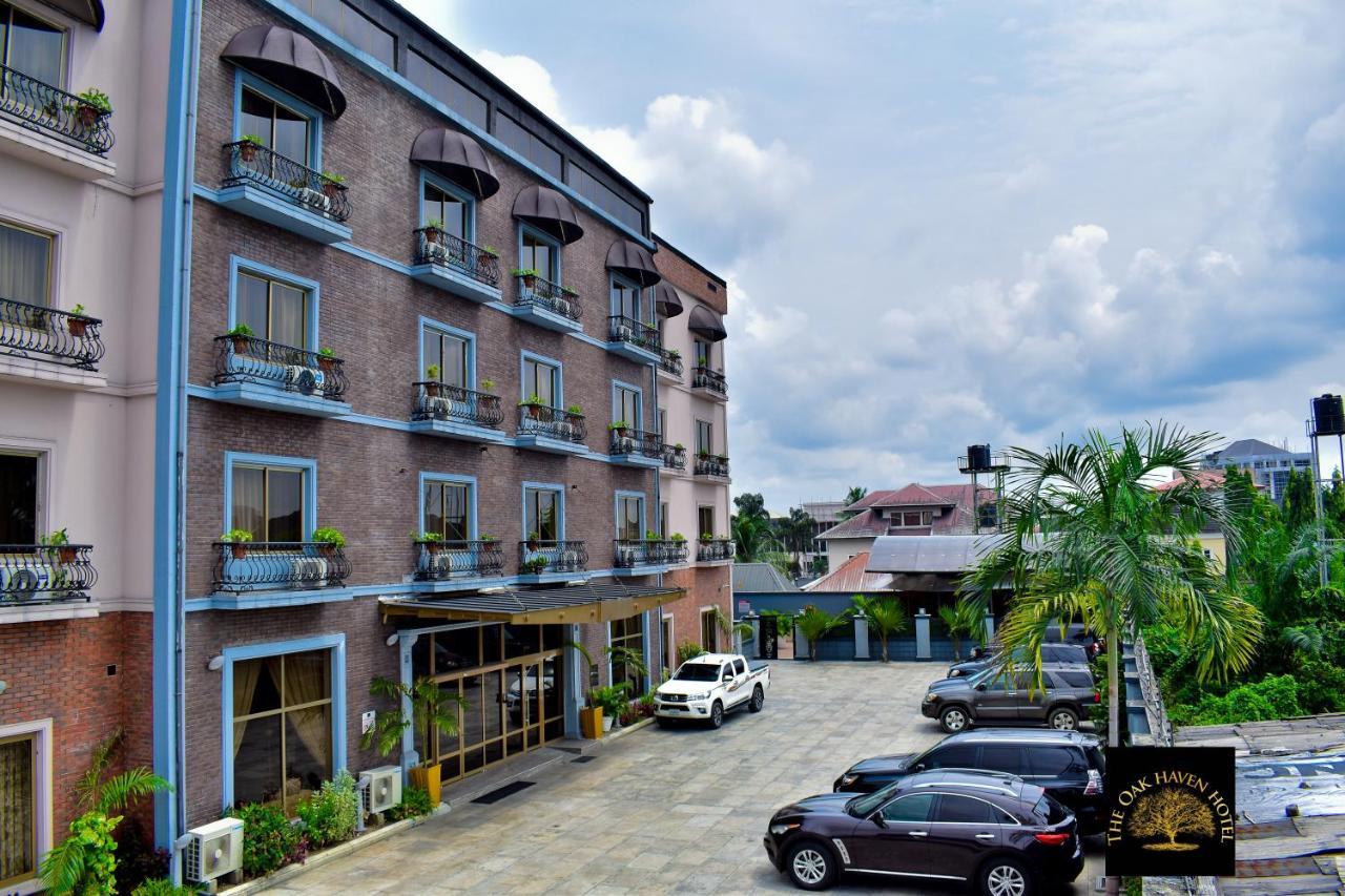 Oak Haven Hotel & Suites Port Harcourt Bagian luar foto