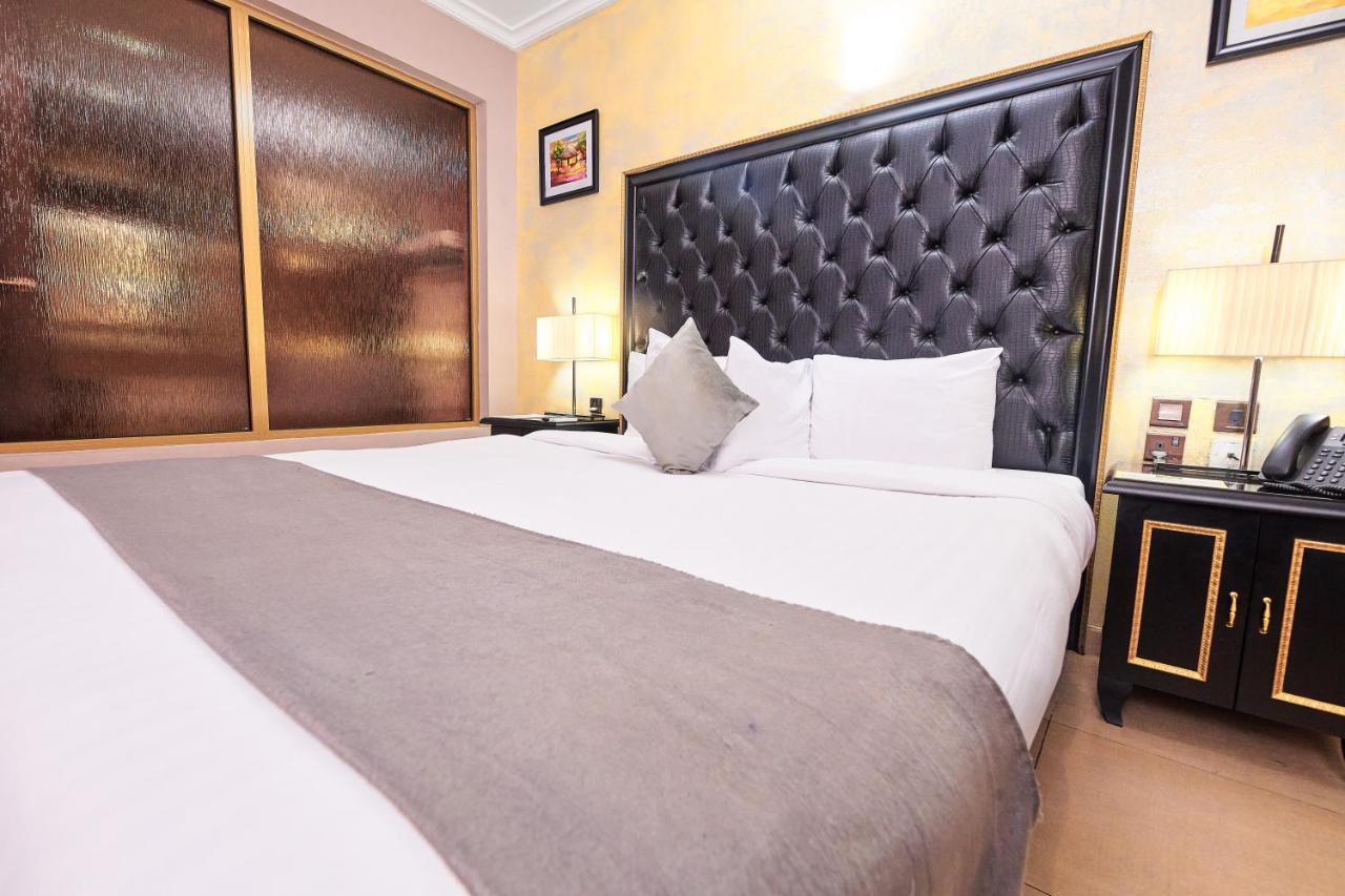 Oak Haven Hotel & Suites Port Harcourt Bagian luar foto